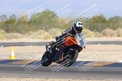 media/Nov-06-2023-Moto Forza (Mon) [[ce023d0744]]/4-Beginner Group/Session 3 (Turn 2)/